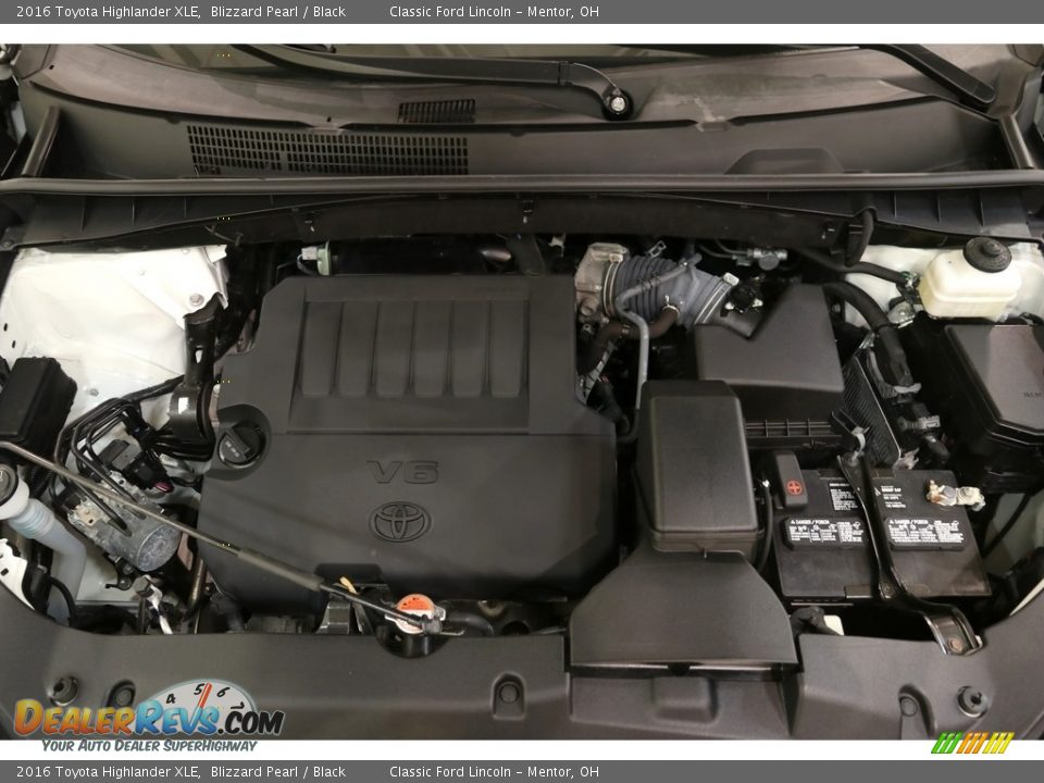 2016 Toyota Highlander XLE Blizzard Pearl / Black Photo #22