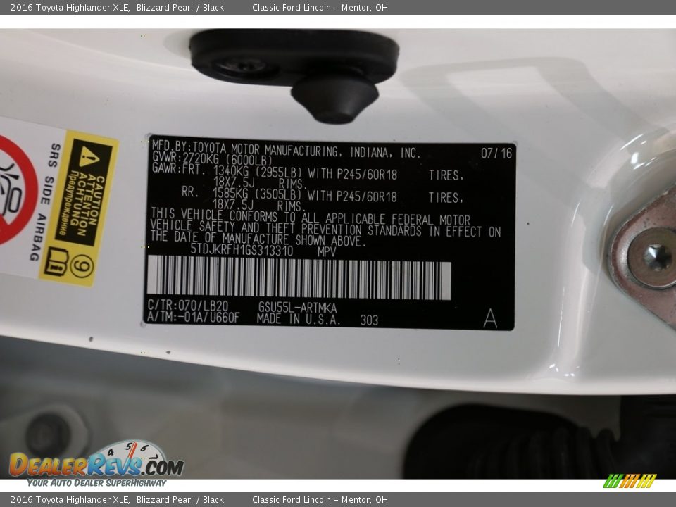 2016 Toyota Highlander XLE Blizzard Pearl / Black Photo #23