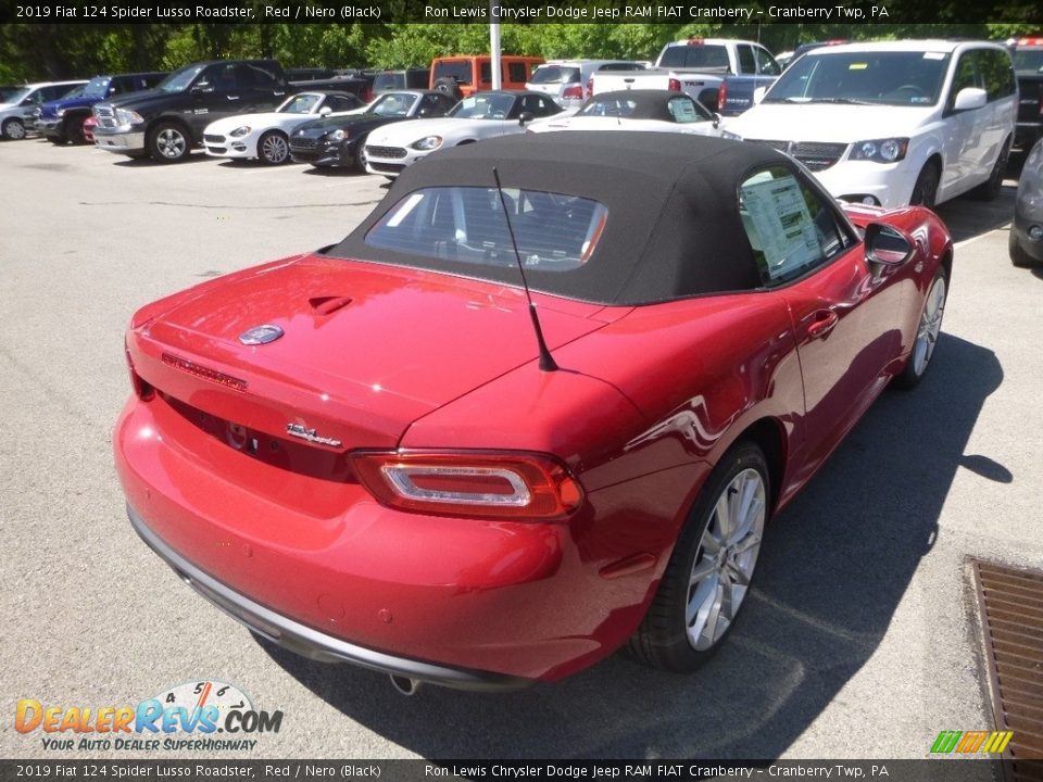 2019 Fiat 124 Spider Lusso Roadster Red / Nero (Black) Photo #5