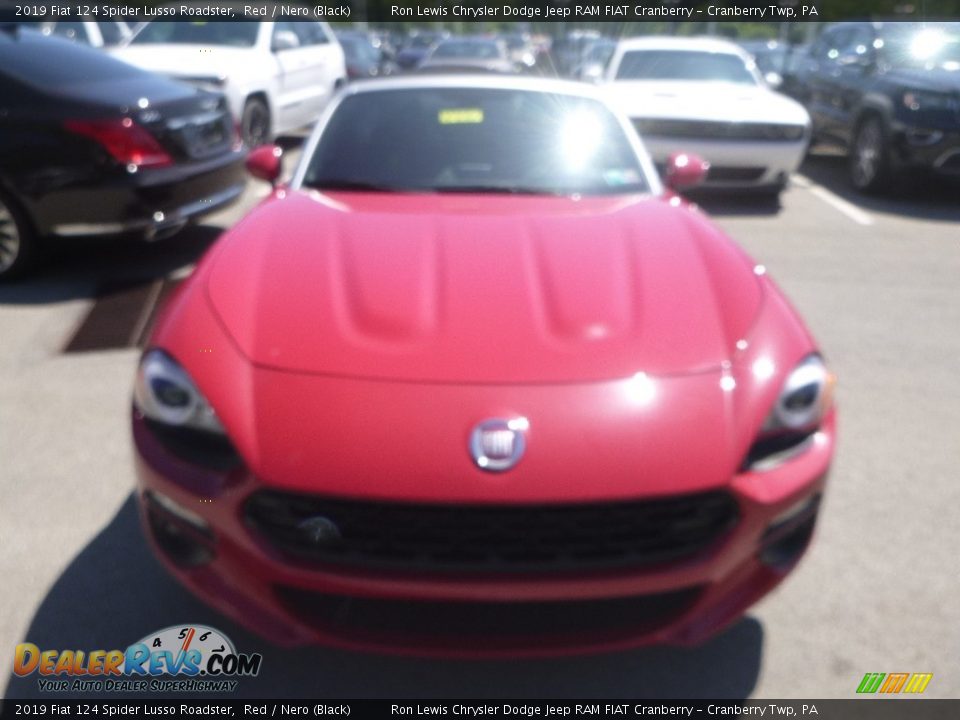 2019 Fiat 124 Spider Lusso Roadster Red / Nero (Black) Photo #8