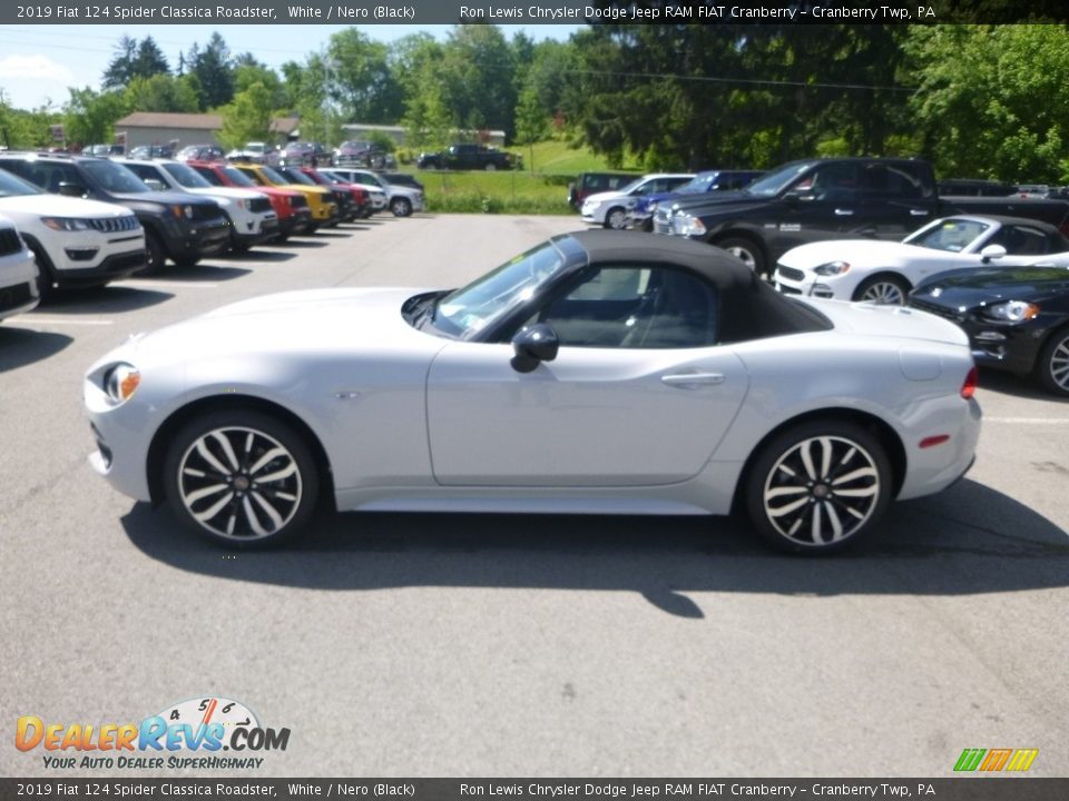2019 Fiat 124 Spider Classica Roadster White / Nero (Black) Photo #2