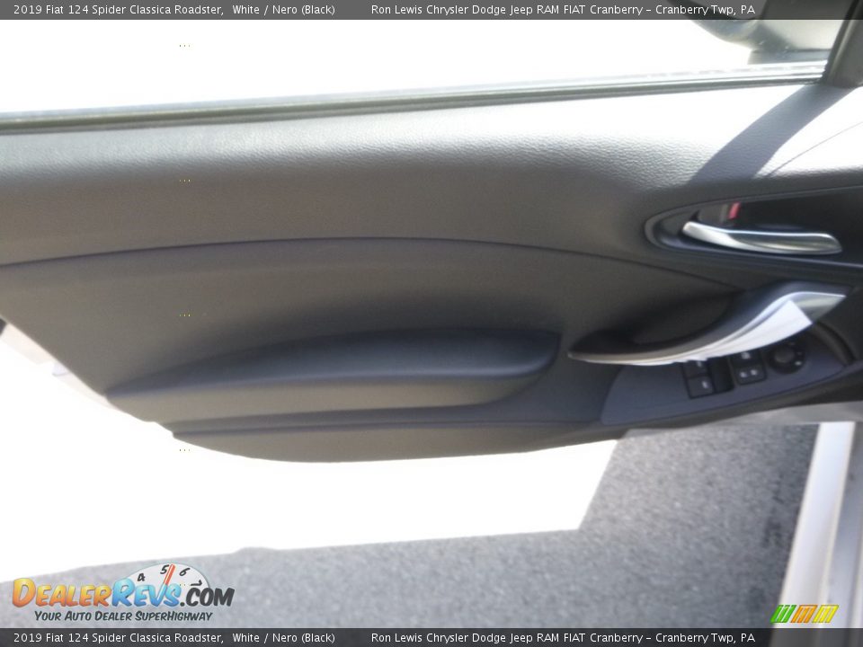 2019 Fiat 124 Spider Classica Roadster White / Nero (Black) Photo #13