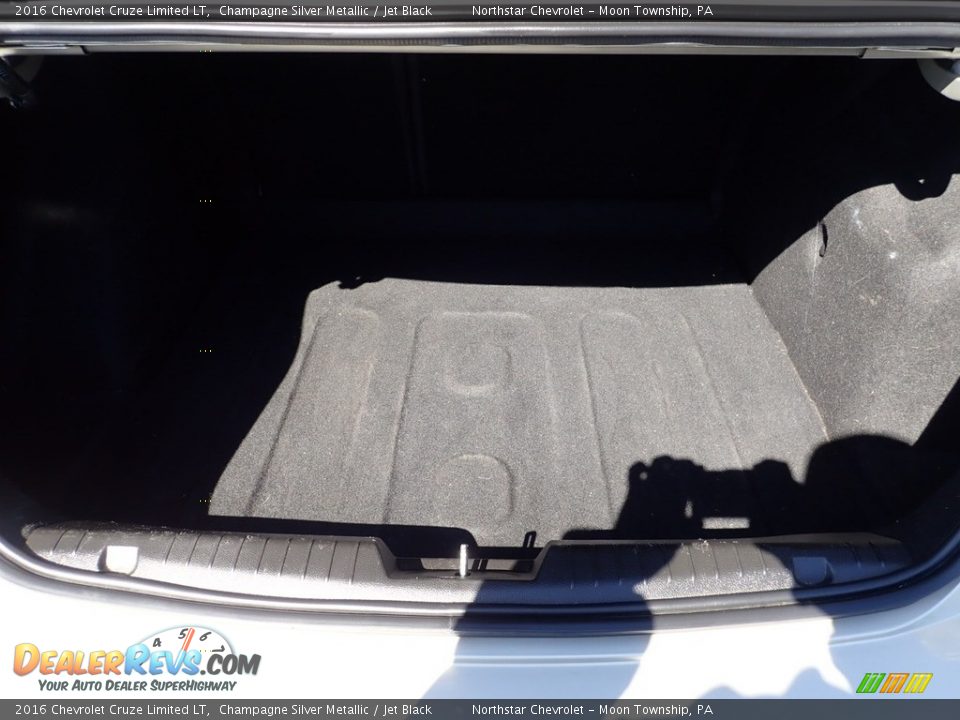2016 Chevrolet Cruze Limited LT Champagne Silver Metallic / Jet Black Photo #7