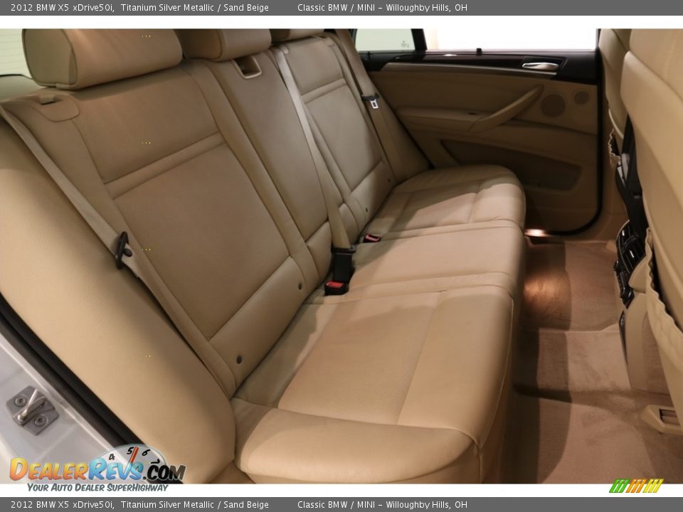 2012 BMW X5 xDrive50i Titanium Silver Metallic / Sand Beige Photo #18