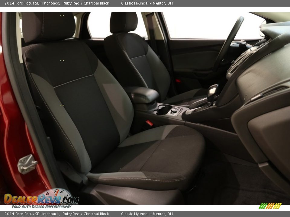 2014 Ford Focus SE Hatchback Ruby Red / Charcoal Black Photo #14