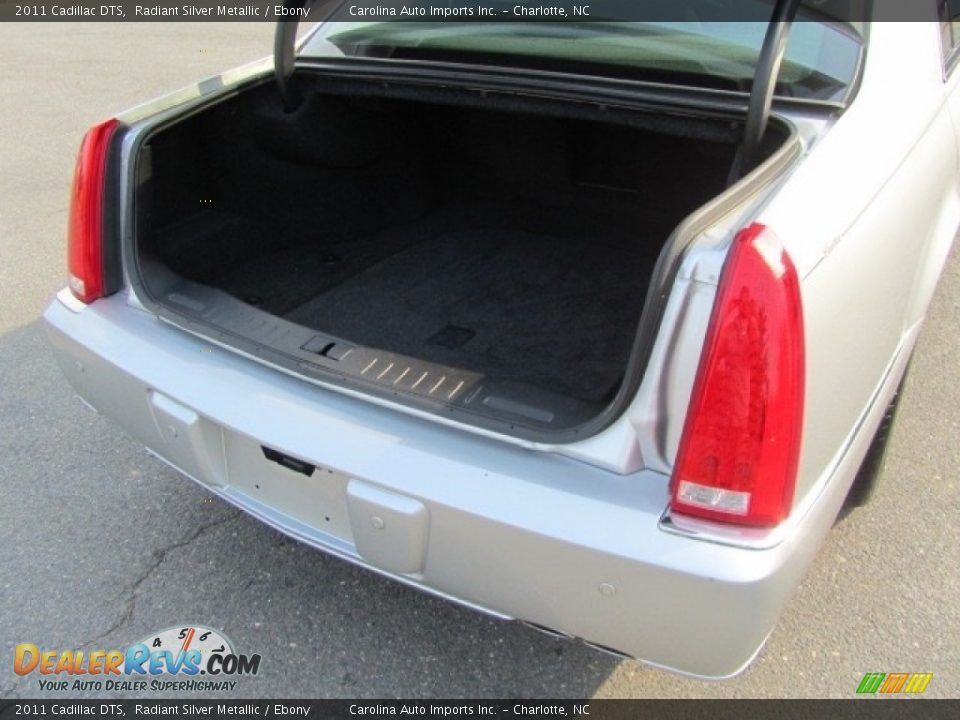 2011 Cadillac DTS Radiant Silver Metallic / Ebony Photo #21
