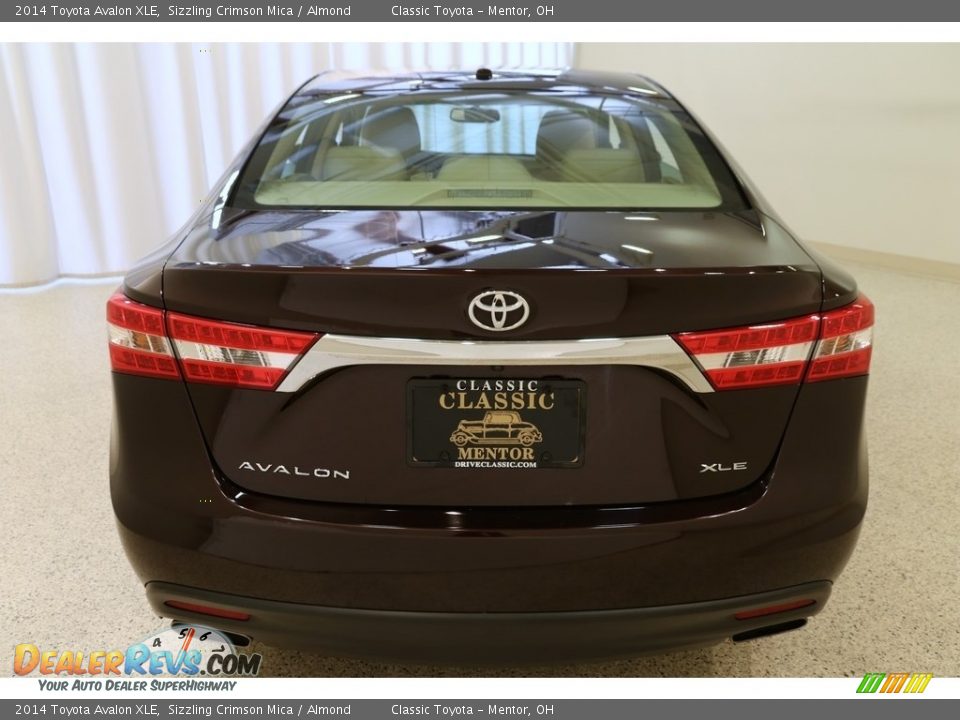 2014 Toyota Avalon XLE Sizzling Crimson Mica / Almond Photo #19