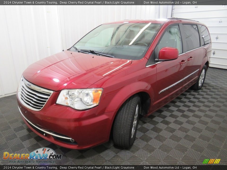 2014 Chrysler Town & Country Touring Deep Cherry Red Crystal Pearl / Black/Light Graystone Photo #9