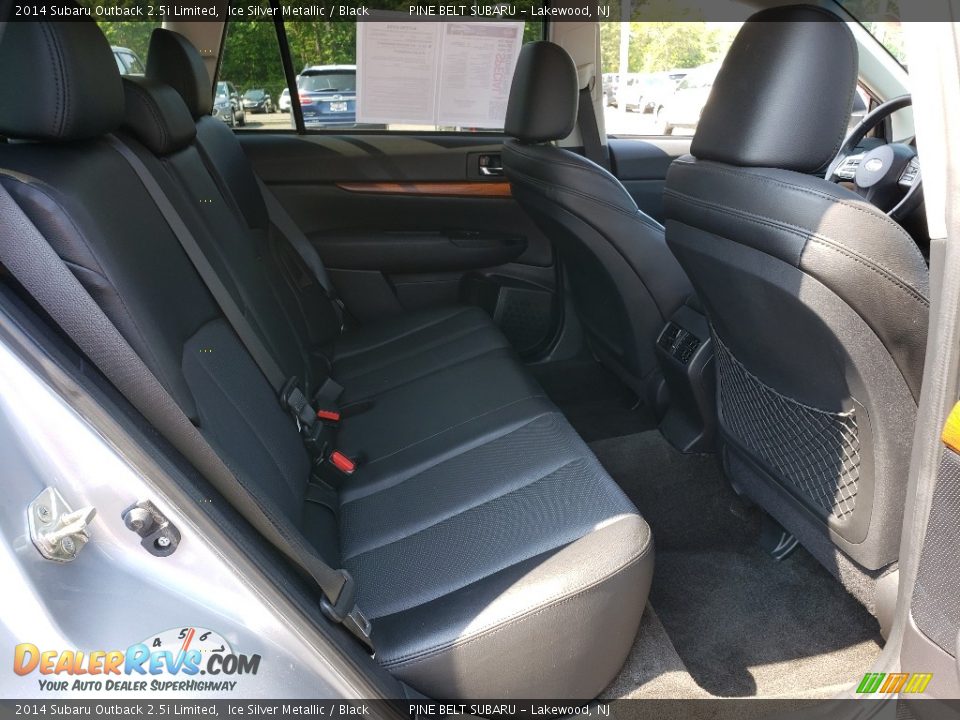 2014 Subaru Outback 2.5i Limited Ice Silver Metallic / Black Photo #17