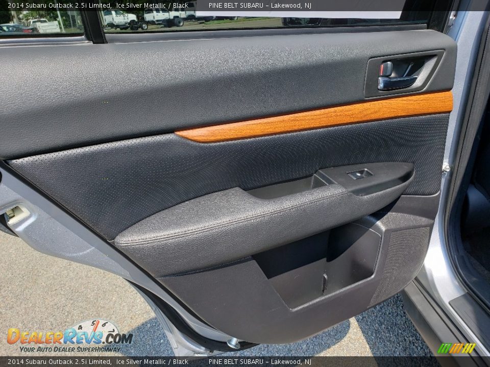 2014 Subaru Outback 2.5i Limited Ice Silver Metallic / Black Photo #21