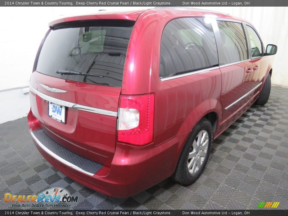 2014 Chrysler Town & Country Touring Deep Cherry Red Crystal Pearl / Black/Light Graystone Photo #18