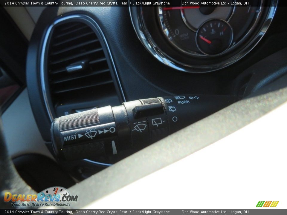 2014 Chrysler Town & Country Touring Deep Cherry Red Crystal Pearl / Black/Light Graystone Photo #25