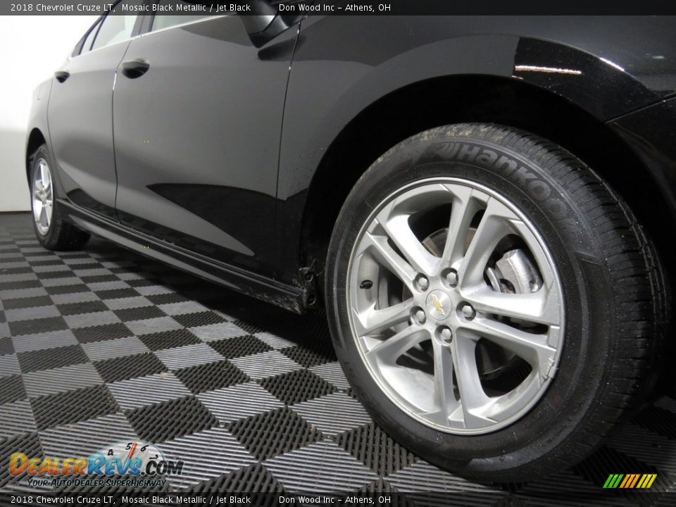 2018 Chevrolet Cruze LT Mosaic Black Metallic / Jet Black Photo #3