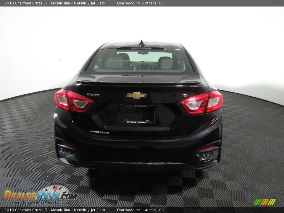 2018 Chevrolet Cruze LT Mosaic Black Metallic / Jet Black Photo #11