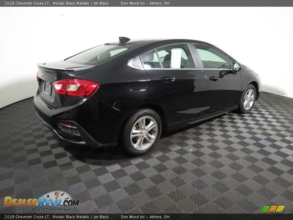 2018 Chevrolet Cruze LT Mosaic Black Metallic / Jet Black Photo #14