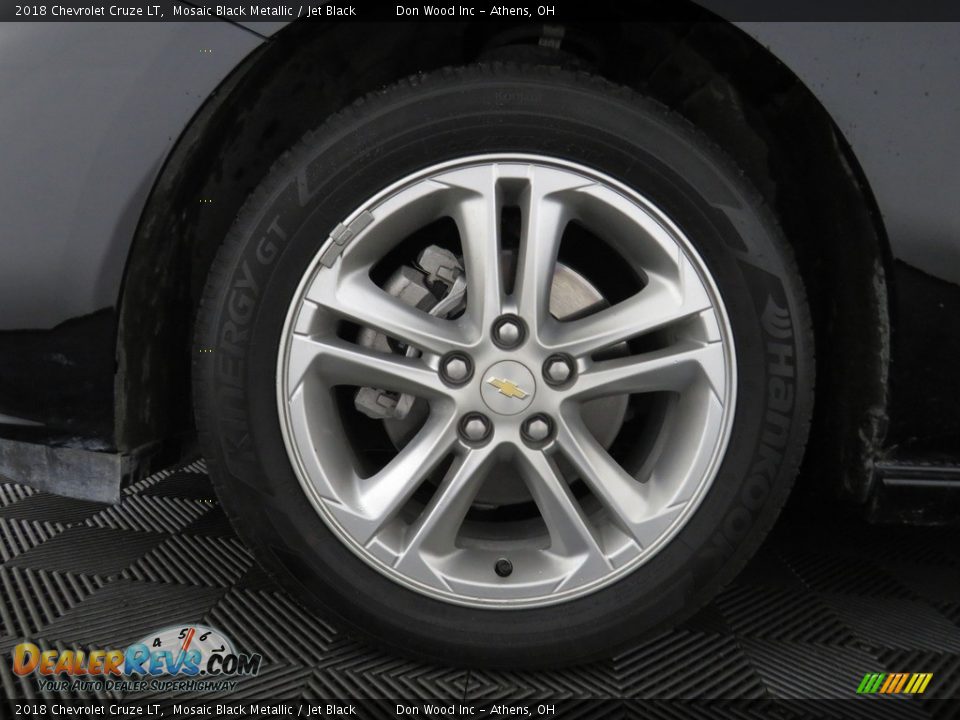 2018 Chevrolet Cruze LT Mosaic Black Metallic / Jet Black Photo #18