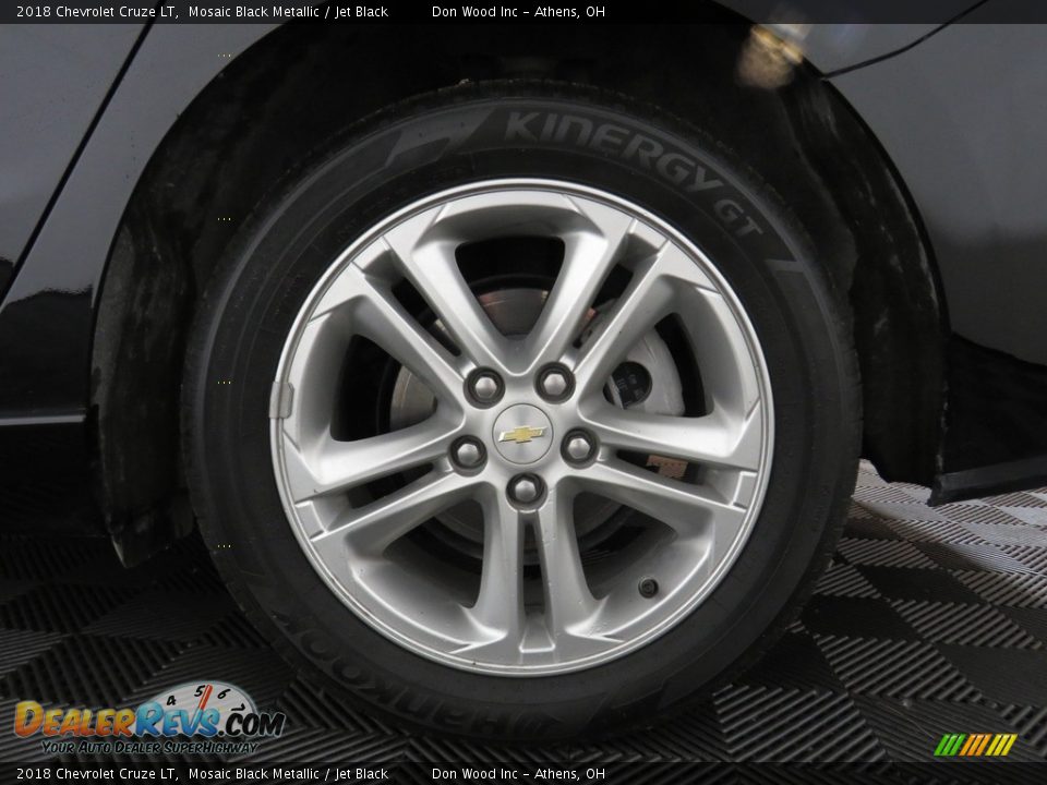 2018 Chevrolet Cruze LT Mosaic Black Metallic / Jet Black Photo #19