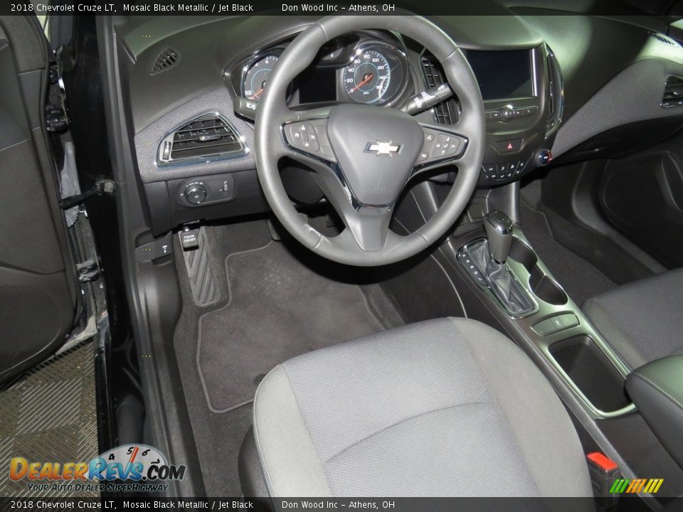 2018 Chevrolet Cruze LT Mosaic Black Metallic / Jet Black Photo #22