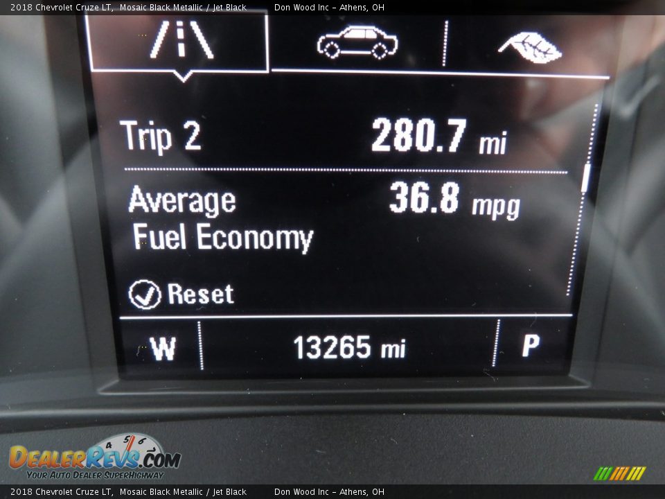 2018 Chevrolet Cruze LT Mosaic Black Metallic / Jet Black Photo #33