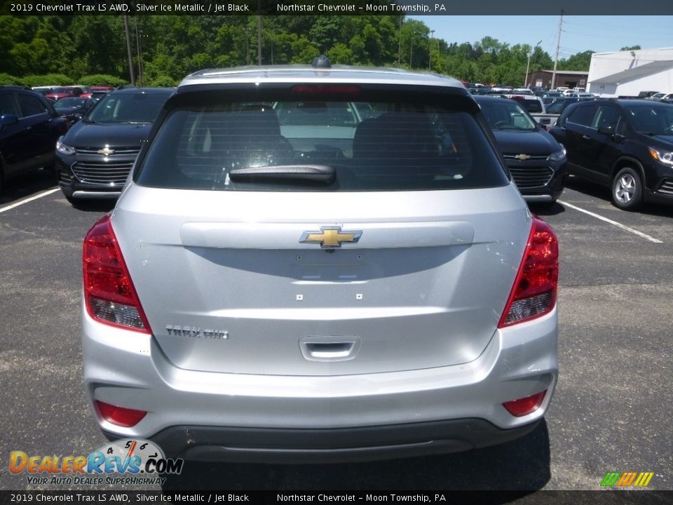 2019 Chevrolet Trax LS AWD Silver Ice Metallic / Jet Black Photo #4