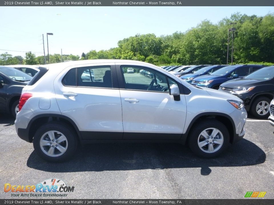 2019 Chevrolet Trax LS AWD Silver Ice Metallic / Jet Black Photo #6