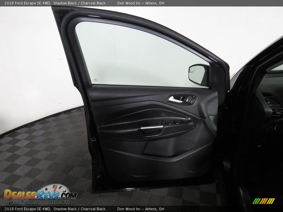 2018 Ford Escape SE 4WD Shadow Black / Charcoal Black Photo #21