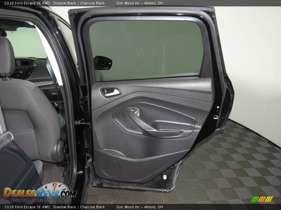 2018 Ford Escape SE 4WD Shadow Black / Charcoal Black Photo #28