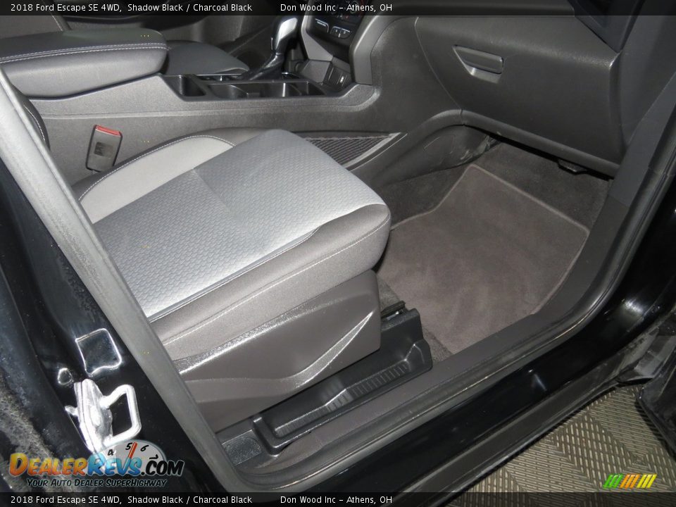 2018 Ford Escape SE 4WD Shadow Black / Charcoal Black Photo #31