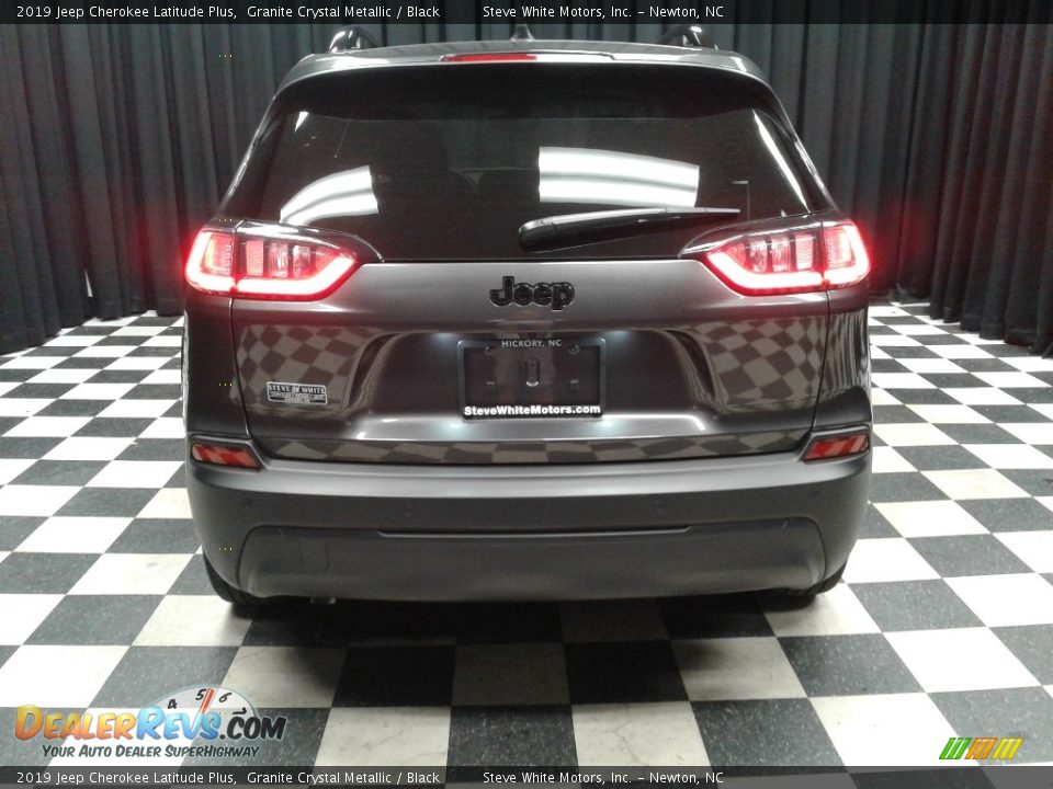 2019 Jeep Cherokee Latitude Plus Granite Crystal Metallic / Black Photo #7