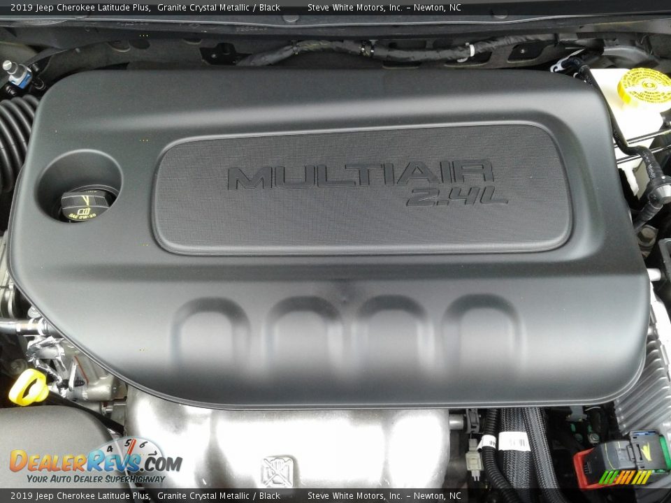 2019 Jeep Cherokee Latitude Plus Granite Crystal Metallic / Black Photo #32