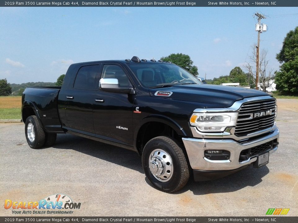 2019 Ram 3500 Laramie Mega Cab 4x4 Diamond Black Crystal Pearl / Mountain Brown/Light Frost Beige Photo #4