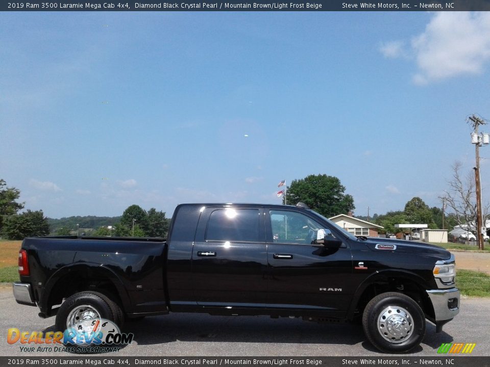 2019 Ram 3500 Laramie Mega Cab 4x4 Diamond Black Crystal Pearl / Mountain Brown/Light Frost Beige Photo #5