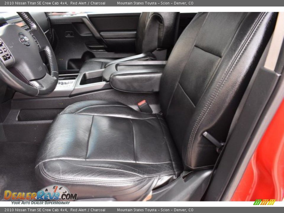 2010 Nissan Titan SE Crew Cab 4x4 Red Alert / Charcoal Photo #11