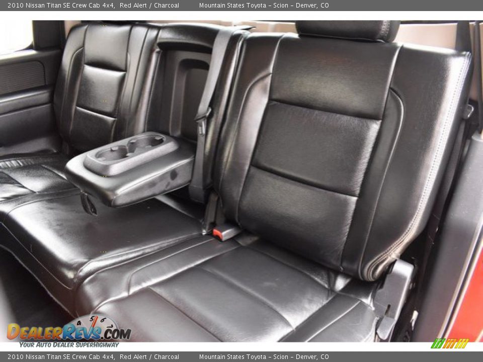 2010 Nissan Titan SE Crew Cab 4x4 Red Alert / Charcoal Photo #21