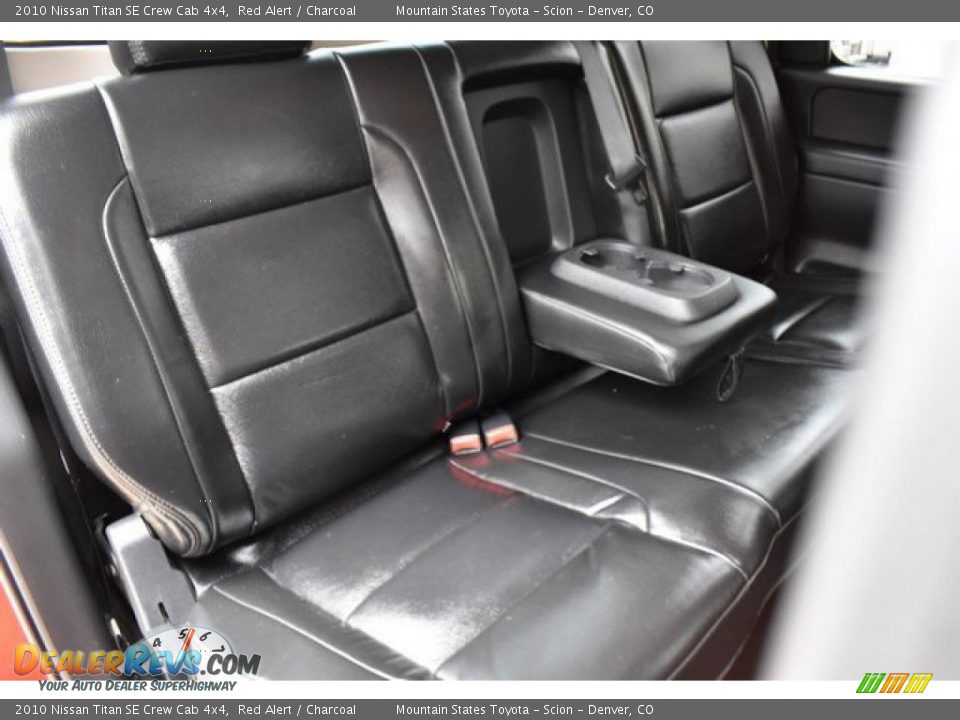 2010 Nissan Titan SE Crew Cab 4x4 Red Alert / Charcoal Photo #22