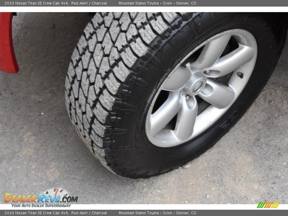 2010 Nissan Titan SE Crew Cab 4x4 Red Alert / Charcoal Photo #28