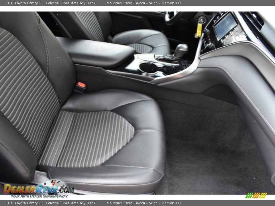 2018 Toyota Camry SE Celestial Silver Metallic / Black Photo #17