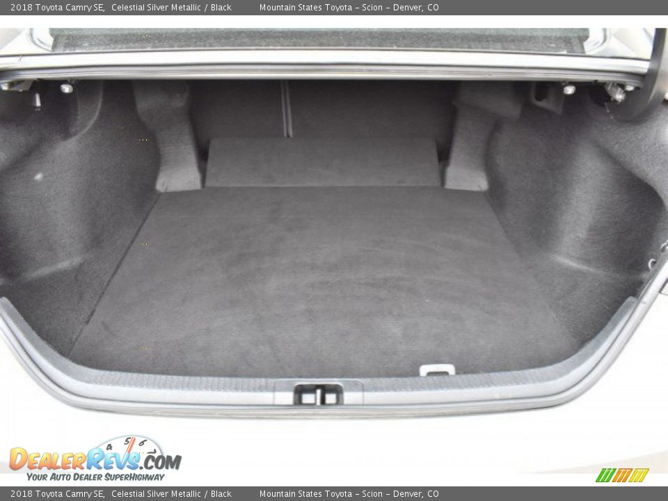 2018 Toyota Camry SE Celestial Silver Metallic / Black Photo #26