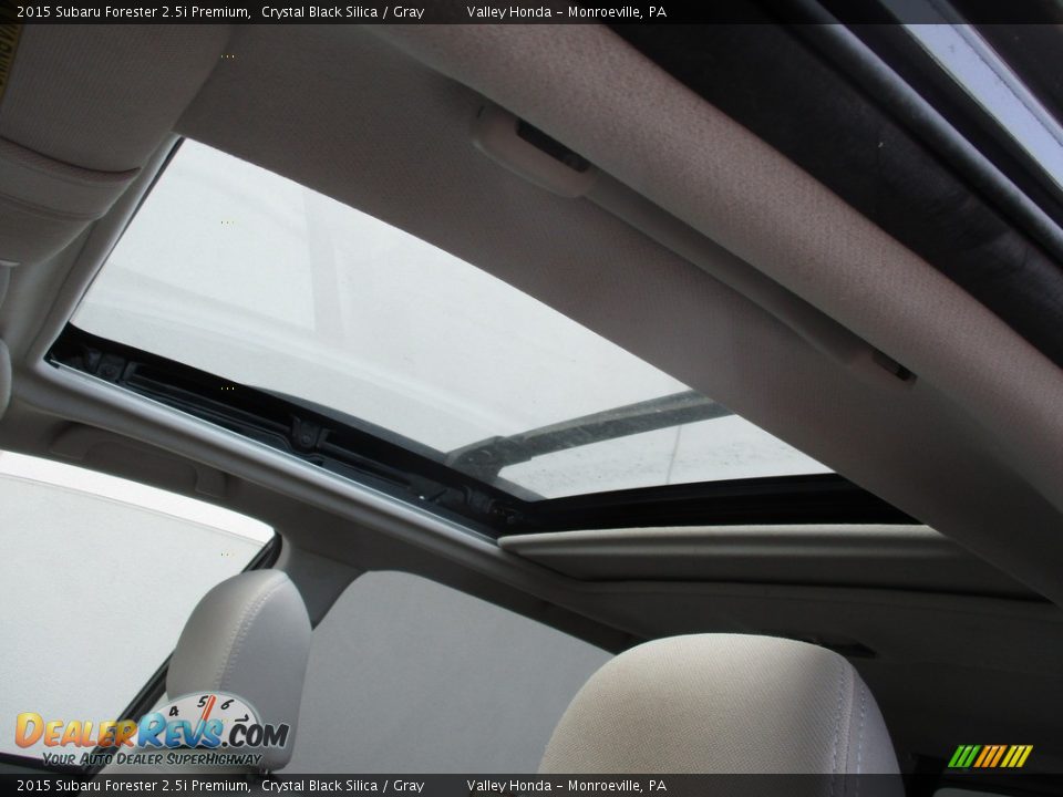 2015 Subaru Forester 2.5i Premium Crystal Black Silica / Gray Photo #10