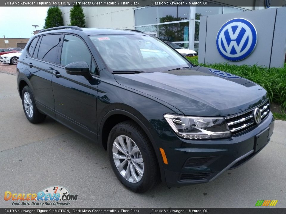 2019 Volkswagen Tiguan S 4MOTION Dark Moss Green Metallic / Titan Black Photo #1
