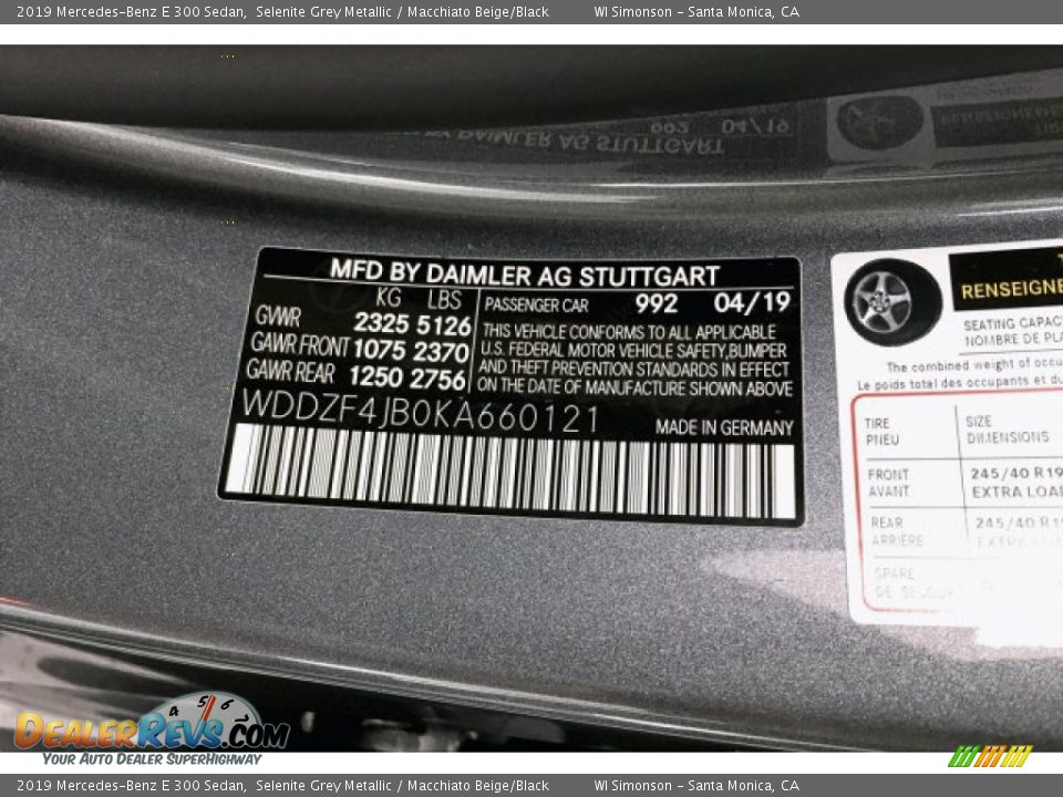 2019 Mercedes-Benz E 300 Sedan Selenite Grey Metallic / Macchiato Beige/Black Photo #11