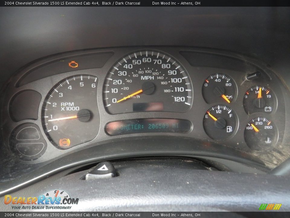 2004 Chevrolet Silverado 1500 LS Extended Cab 4x4 Black / Dark Charcoal Photo #27