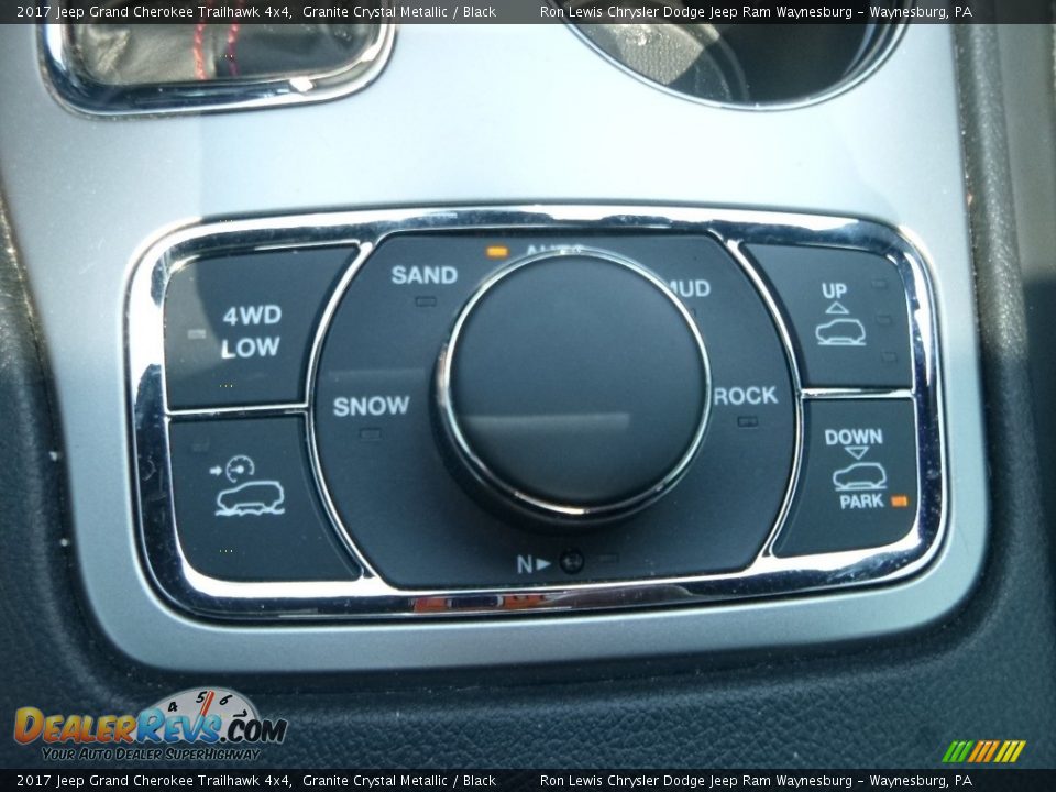 2017 Jeep Grand Cherokee Trailhawk 4x4 Granite Crystal Metallic / Black Photo #19