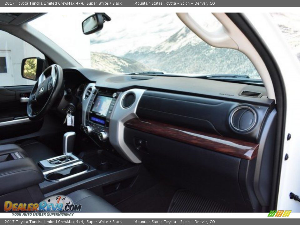 2017 Toyota Tundra Limited CrewMax 4x4 Super White / Black Photo #17
