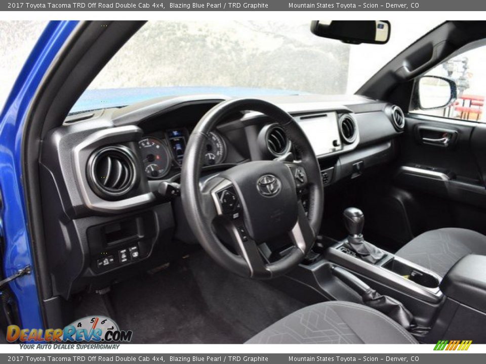 2017 Toyota Tacoma TRD Off Road Double Cab 4x4 Blazing Blue Pearl / TRD Graphite Photo #10