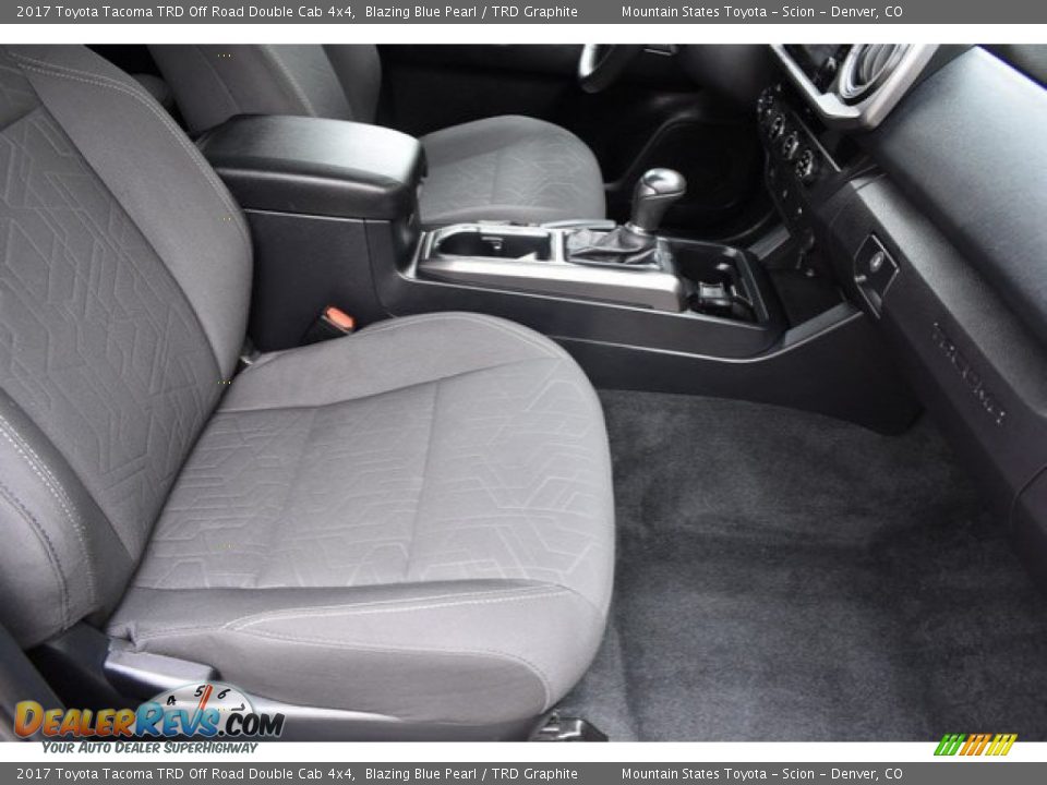 2017 Toyota Tacoma TRD Off Road Double Cab 4x4 Blazing Blue Pearl / TRD Graphite Photo #17