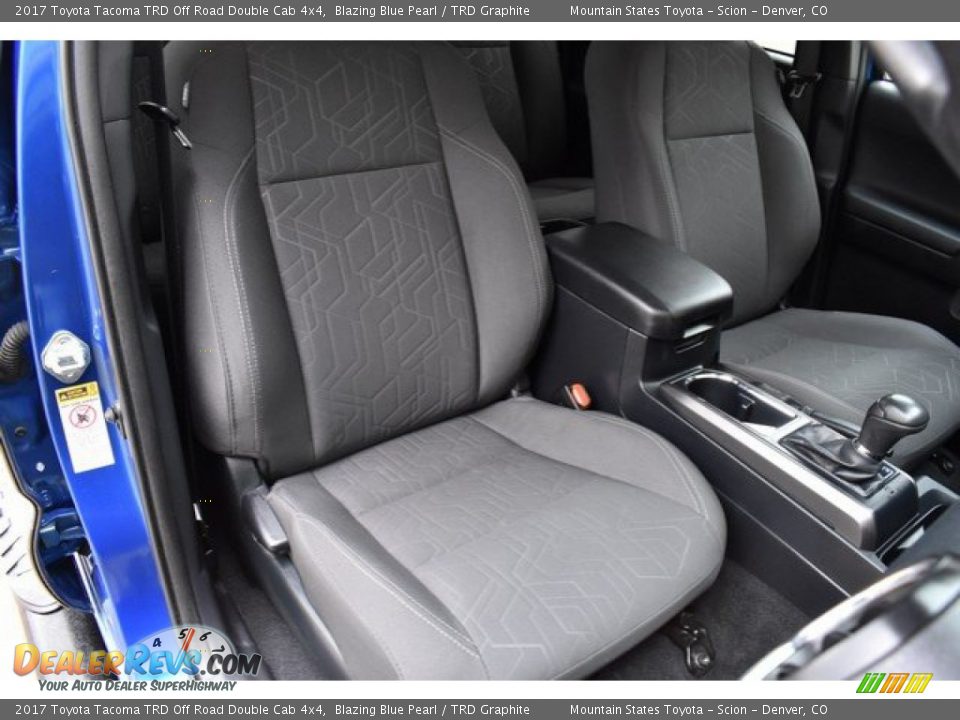 2017 Toyota Tacoma TRD Off Road Double Cab 4x4 Blazing Blue Pearl / TRD Graphite Photo #18