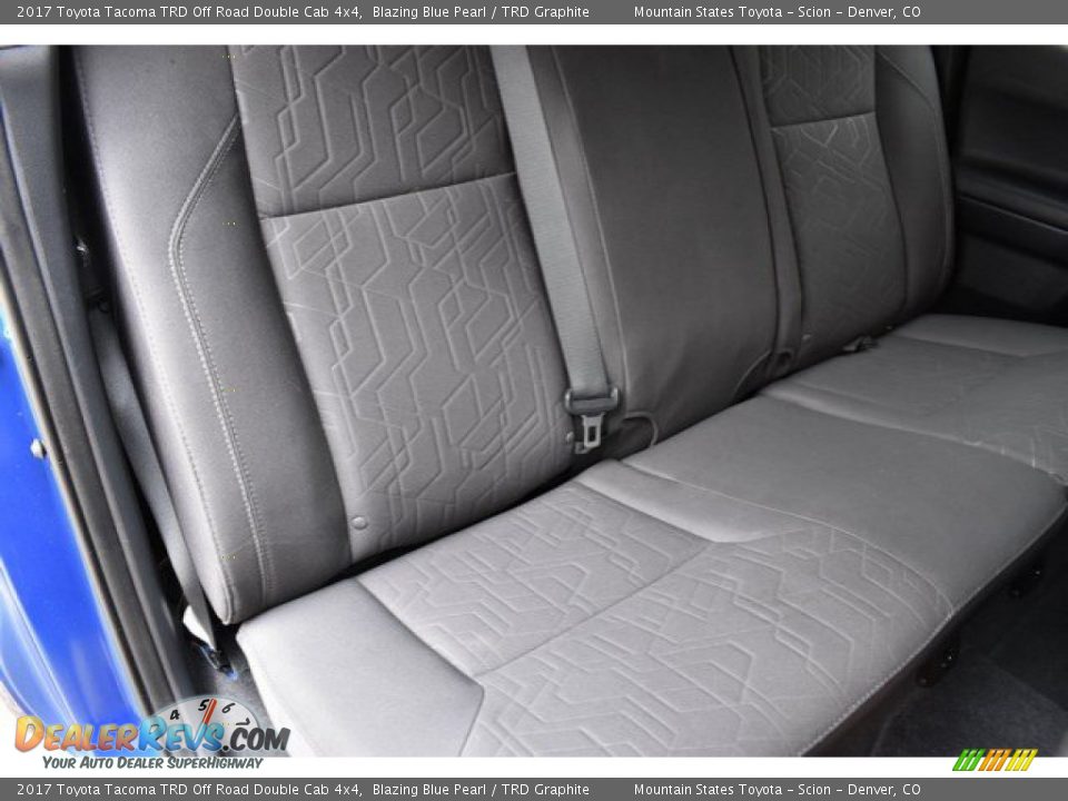 2017 Toyota Tacoma TRD Off Road Double Cab 4x4 Blazing Blue Pearl / TRD Graphite Photo #22
