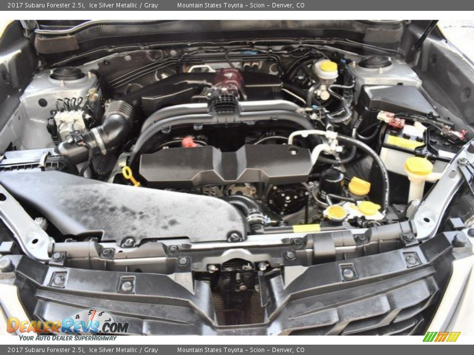 2017 Subaru Forester 2.5i Ice Silver Metallic / Gray Photo #27