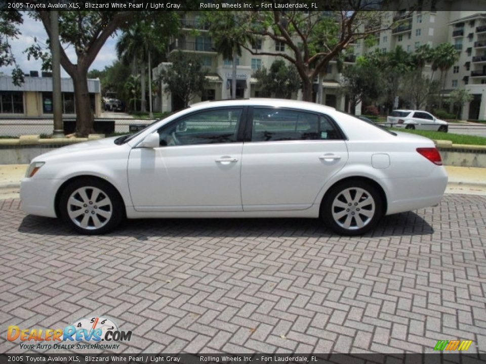 2005 Toyota Avalon XLS Blizzard White Pearl / Light Gray Photo #3